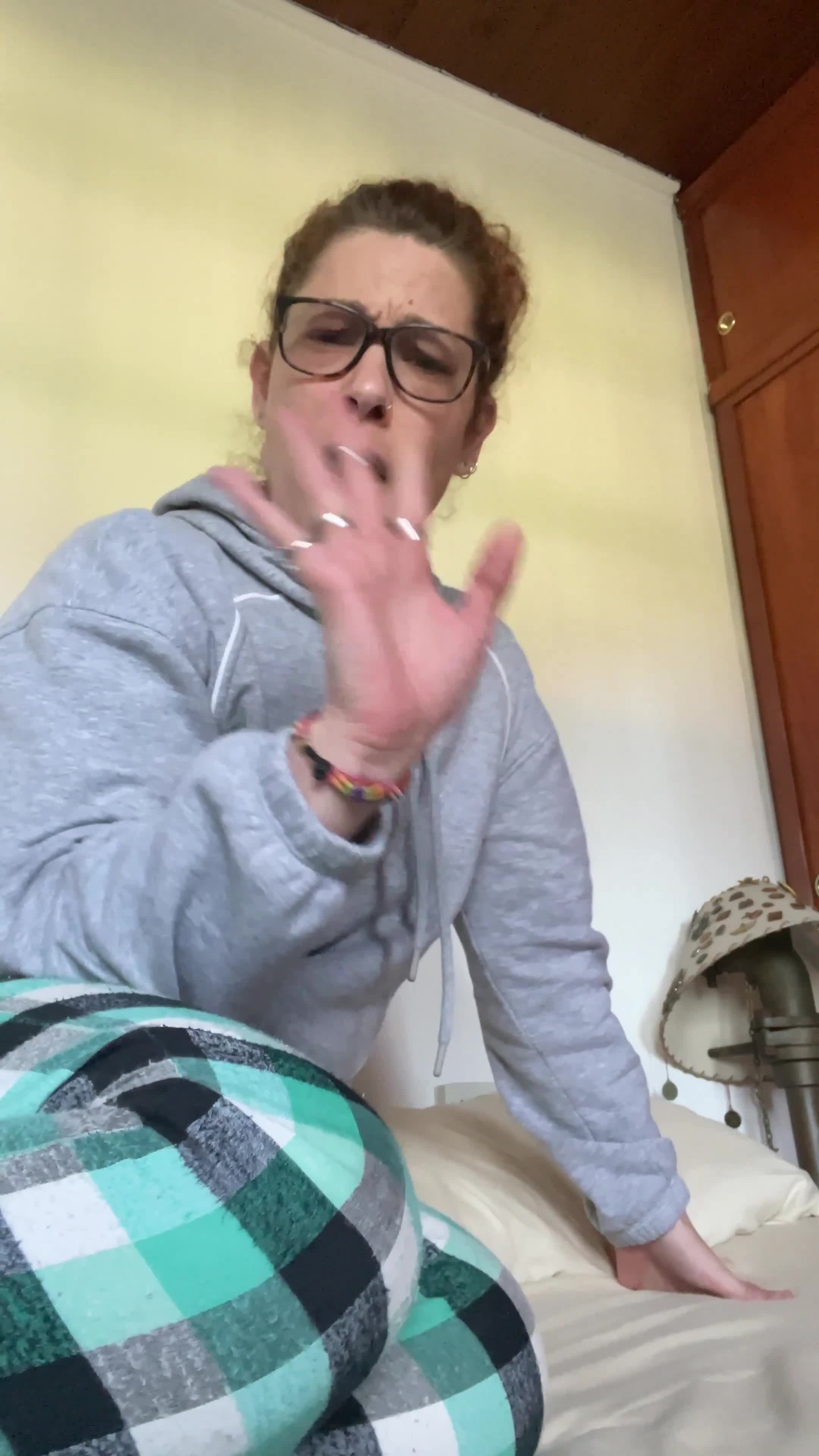 HottestMilf (2) thumbnail